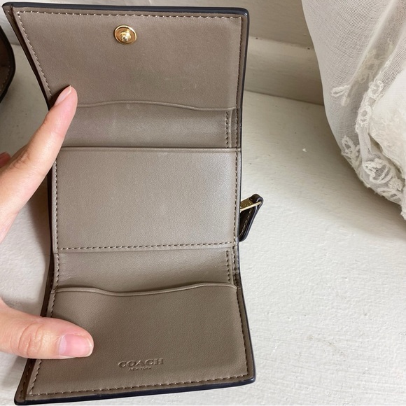 Coach Dark Stone Brown Andrea Carryall Crossbody Bag and Micro Wallet - Picture 15 of 16